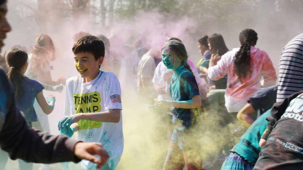 holi